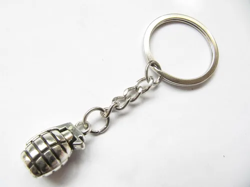 Vista 3 de Llavero de bomba de granada de mano - Llavero militar, ejército, guerrero en plata, plateado, (Ancient Silver)