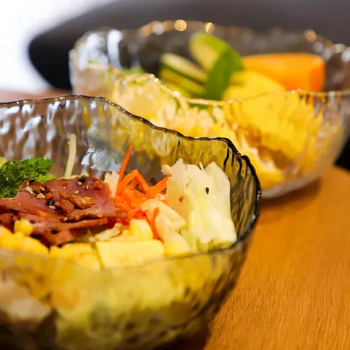 Vista 5 de TOSSOW - Tazón de ensalada de vidrio de forma irregular, cuencos para servir Pyrex de 25 onzas para preparación de cocina, frutas, aperitivos, Gris