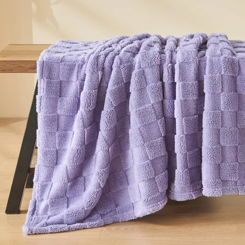 Vista 498 de NEWCOSPLAY Manta súper suave de franela sedosa de alta calidad con diseño de punto gofre 3D, ligera, para uso en todas las estaciones