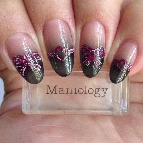 Vista 3 de Maniology Sweet & Sultry Nail Stamping Plate Diseño de arte de uñas bordado y encaje, diseño de manicura atrevido y sexy, patrones de encaje DIY