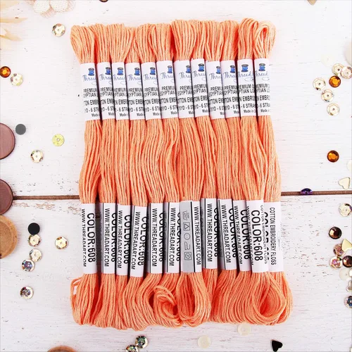 Vista 32 de 12 madejas ThreadArt Premium de hilo de bordar de algodón egipcio de fibra larga Gris antiguo 6 hilos divisibles de 8.75 yardas cada uno