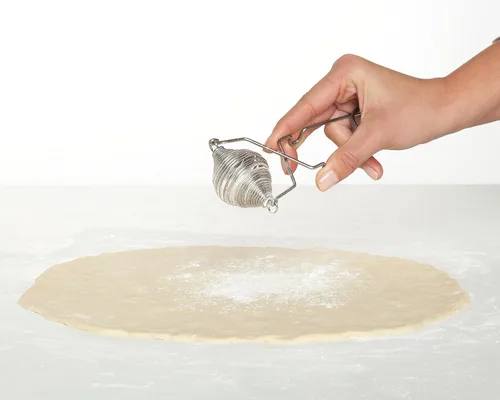 Vista 4 de Mrs. Anderson's Baking Varita de polvo de harina con malla de acero inoxidable 18/8, capacidad de 5 onzas