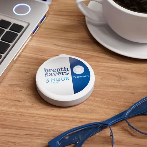 Vista 6 de BREATH SAVERS Latas de mentas sin azúcar con sabor a menta, 1.27 oz (8 unidades)