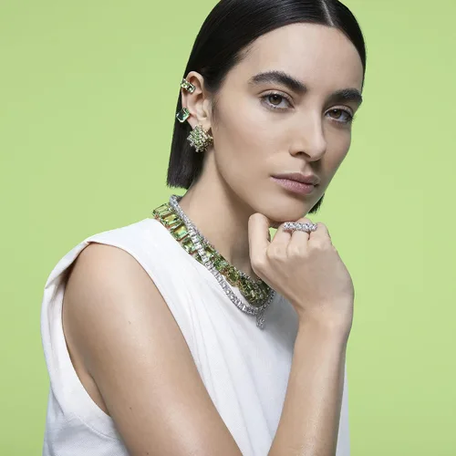 Vista 6 de Swarovski Millenia Crystal Pendant Necklace Collection