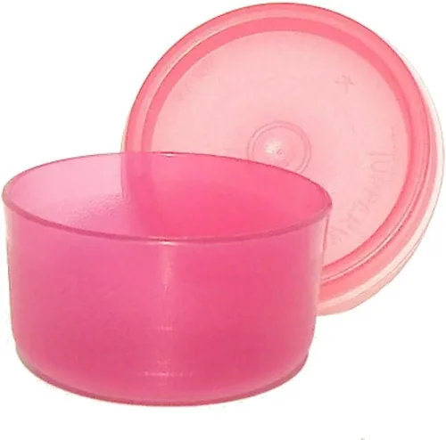 Vista 2 de Tupperware Smidget Tiny Treasure Mini Bowl en fucsia transparente con sello rosa transparente
