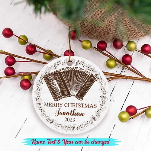 Vista 2 de Adorno de Navidad personalizado de acordeonista 2024, adornos de instrumentos musicales, adorno de acordeón, regalo para amantes de la música, texto