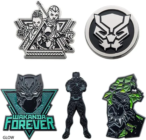 Vista 2 de Marvel Studios Black Panther Wakanda Forever - Juego de 5 pines de solapa con base de metal y esmalte con una caja de ventana oficial de Wakanda