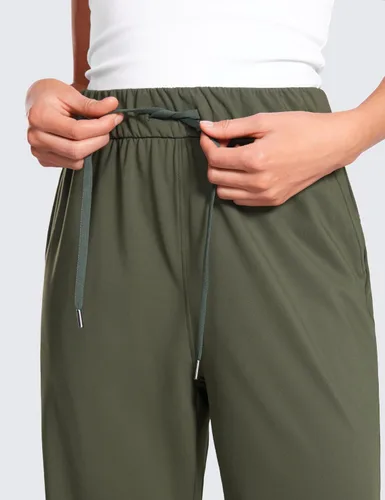 Vista 5 de CRZ YOGA Pantalones casuales elásticos en 4 direcciones para mujer de 30.5 pulgadas, rectos, pierna ancha, pantalones de trabajo, pantalones