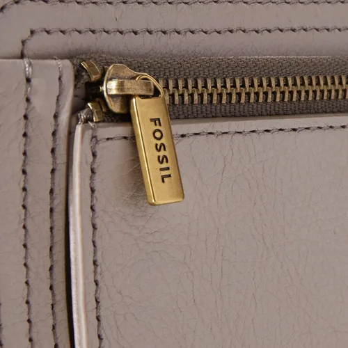 Vista 4 de Fossil Logan Cartera de piel con bloqueo RFID, tamaño medio, con cremallera y correa de muñeca