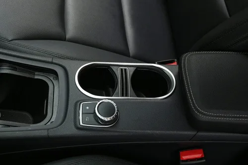 Vista 4 de YIWANG Cubierta cromada ABS para portavasos de Mercedes Benz CLA 200 260 2014-2017, GLA 2014-2017, Clase A W176, A180 2013-2017 Accesorios de coche
