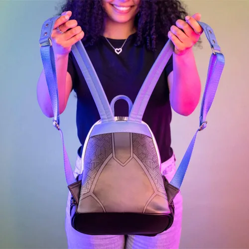 Vista 9 de Loungefly Thor Love and Thunder King Valkyrie - Mochila para cosplay exclusiva de Tienda