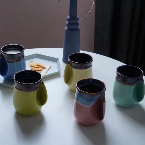 Vista 6 de Selamica - Taza de porcelana de 18 onzas con calentador de manos para diestros, taza de café, taza de té para familiares y pareja - Azul