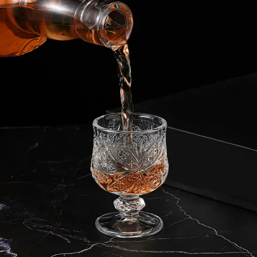 Vista 6 de Juego de vasos de chupito de 1.75 oz Meanplan Vasos de chupito elegantes y lindos Vasos de cordial de cristal Vasos de vidrio grabados en relieve
