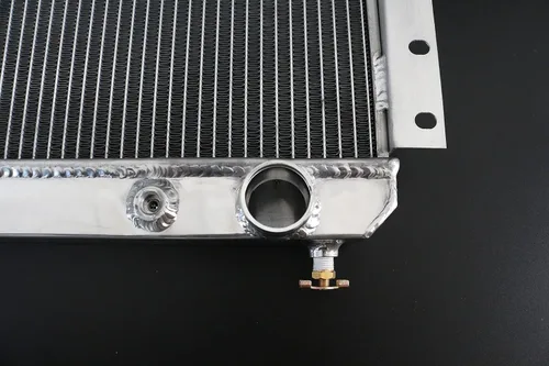 Vista 6 de Radiador de aluminio completo de 3 filas para 1958-1984 1959 1960 Toyota Land Cruiser FJ40 FJ45 6CYL 3.9 4.2 modelos, plata.