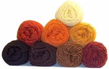 Vista 3 de Brown Sheep Co. - Hilo de lana y mohair de una capa en colores para el cabello de muñecas (Auburn)