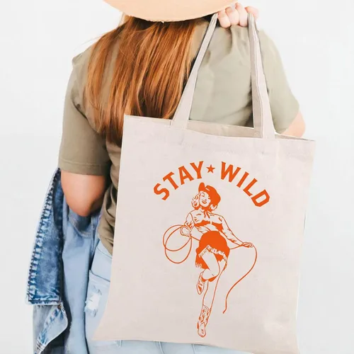 Vista 6 de BLUPARK Bolsa de compras vintage retro vaquera con texto en inglés "Stay Wild