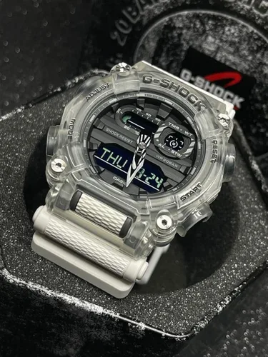 Vista 9 de G-Shock GA900SKL-7A Reloj de la serie esqueleto de ondas sonoras color blanco Blanco transparente
