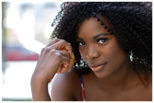 Vista 7 de Cabello humano de lujo para celebridades con cierre frontal de encaje 360, cabello natural prearrancado con abuelitos (10 pulgadas, negro natural)