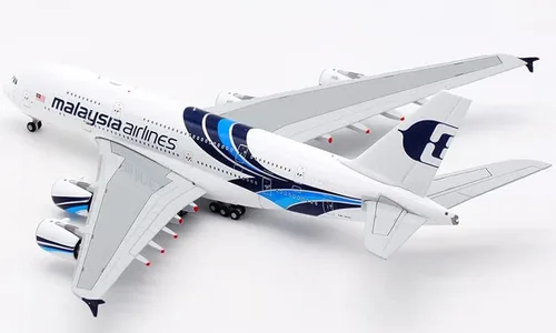 Vista 2 de JC Wings Malaysia Airlines para Airbus A380 9M-MNE 1/400 DIECAST modelo preconstruido