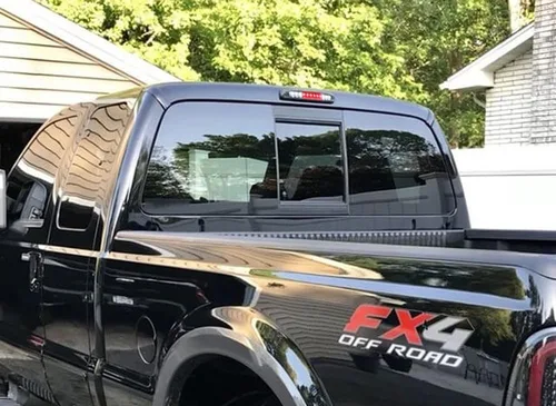 Vista 4 de iJDMTOY Lente ahumada Full LED de montaje alto, tercera luz de freno/freno compatible con Ford F-250 F-350 Super Duty 1999-2016 y Mazda Serie B