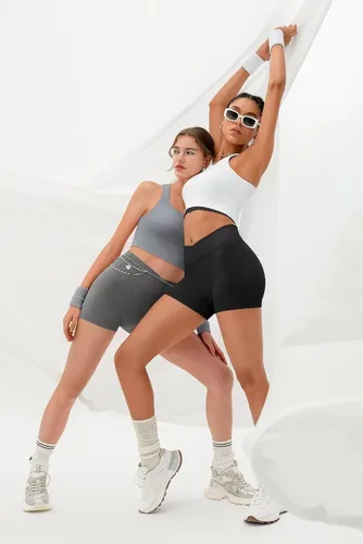 Vista 5 de Vertvie Pantalones cortos de gimnasio para mujer, pantalones cortos de entrenamiento con levantamiento de glúteos, cintura alta, sin costuras