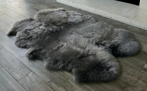 Vista 23 de LAMBZY Alfombra de piel de oveja auténtica, parte inferior gruesa y fuerte, fácilmente lavable, resistente a las manchas, perfecta para sala
