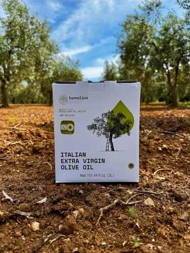 Vista 7 de Tunnaliva EVO Oil - Aceite de Oliva Virgen Extra Italiano - 100% Nocellara del Belice - IGP Sicilia - 101,44 fl oz Bolsa en caja