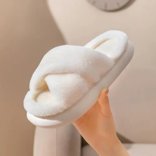 Vista 2 de WATMAID Pantuflas mullidas para mujer, ultra suaves, con punta abierta, mullidas, de piel de felpa, de espuma viscoelástica, suela gruesa