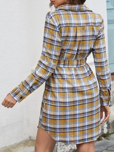 Vista 2 de WDIRARA Vestido camisero de manga larga con botones y estampado a cuadros para mujer