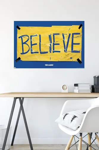 Vista 4 de Ted Lasso - Póster de pared de Torn Believe, 34 pulgadas de largo x 22.4 pulgadas de ancho, versión sin marco