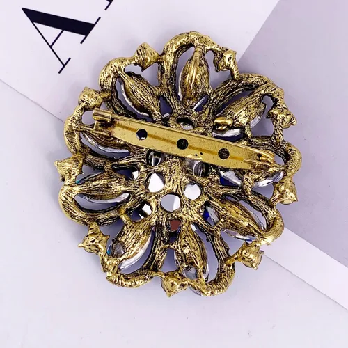 Vista 2 de SELOVO Broche con diamantes de imitación de flores, accesorio dorado antiguo, Cristal, Sin gemas.