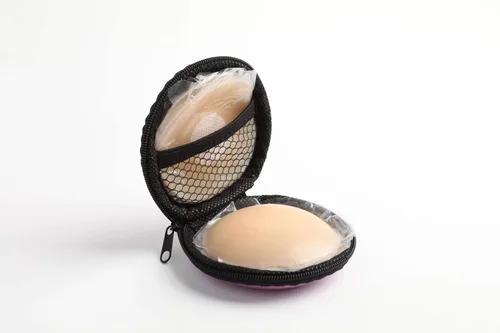 Vista 3 de Love Salve Silicone Nipple Covers Reusable Adhesive Breast Petal Pasties with Case