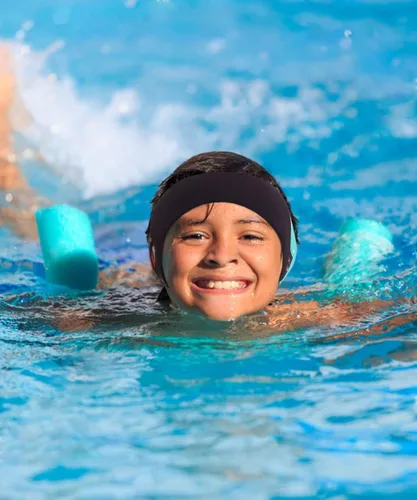 Vista 7 de MoKo Diadema de natación para niños y adultos, linda diadema Swinmmers para mantener el agua fuera, impermeable, banda de protección para los oídos