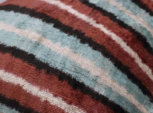 Vista 7 de CANVELLO Cojín decorativo hecho a mano con relleno de plumón, marrón gris francés, funda de cojín de seda de terciopelo suave para sala de estar