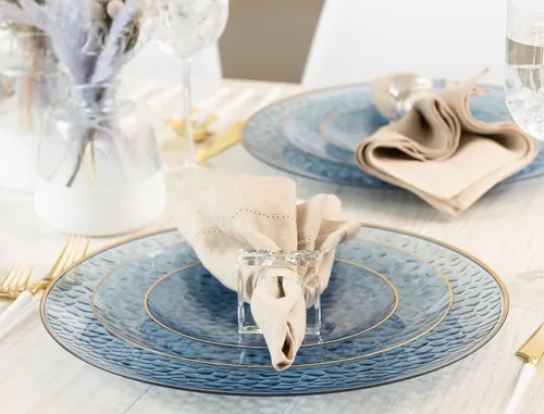 Vista 5 de PLASTICPRO Paquete de 30 platos de plástico martillado, platos de plástico desechables pesados, elegantes platos de fiesta transparentes martillados