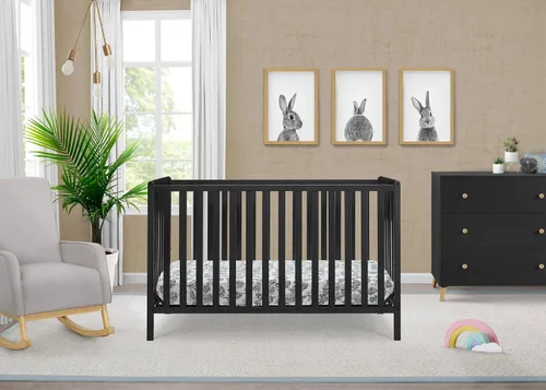 Vista 2 de Delta Children Heartland - Colchón convertible 4 en 1, color negro + Twinkle Galaxy para cuna y colchón para niños pequeños (paquete)