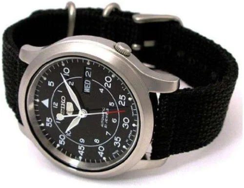 Vista 2 de Seiko SNK809K2 - Reloj de acero inoxidable Seiko 5 militar automático plateado Reloj automático