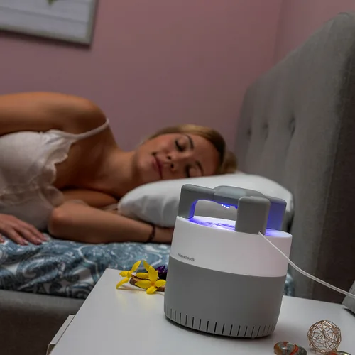 Vista 4 de Lámpara Antimosquitos por Succión KL Silen InnovaGoods