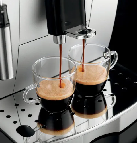 Vista 4 de DeLonghi ECAM22110SB, máquina compacta automática para capuchino, latte y expreso
