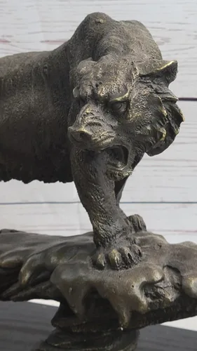 Vista 5 de Majestic Bugatti - Escultura de bronce de tigre – Estatua de vida silvestre hecha a mano por artesanos franceses, regalo decorativo para el hogar