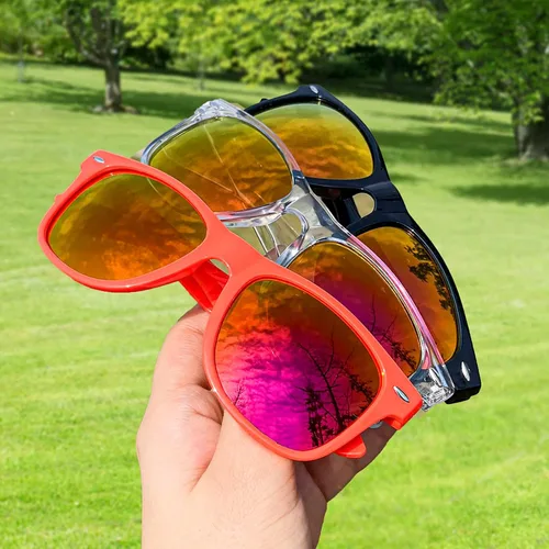 Vista 5 de SUNOVELTIES Gafas de sol de color neón clásicas a granel, lentes espejadas para hombresmujeres, gafas de cumpleaños, playa, piscina, fiestas