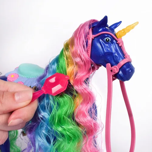 Vista 5 de Sunny Days Entertainment Glam-R-Ranch Midnight Rainbow - Unicornio brillante arcoíris con accesorios