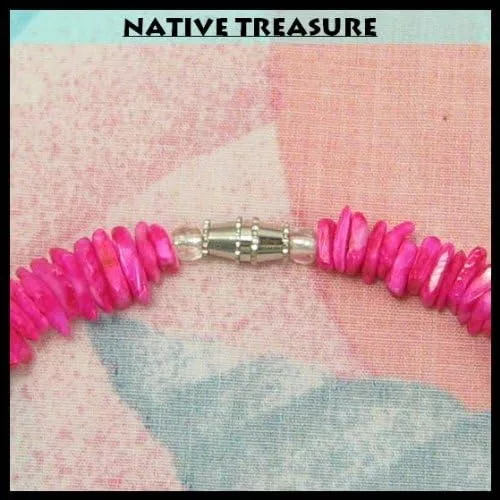 Vista 4 de Native Treasure - Collar de concha de Puka con chips de color rosa intenso de 18 pulgadas, Shell, N A