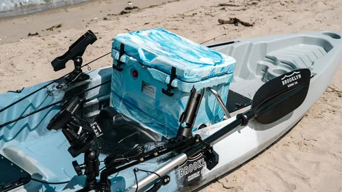 Vista 6 de BKC Enfriador aislado rotomoldeado de 20L/45L, enfriador de hielo de 3 días, hielera ideal para pesca, canotaje, barbacoa, camping, pincnic y otras