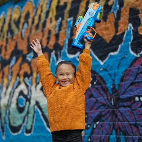 Vista 9 de Elite Junior Rookie Pack, lanzador de espuma de juguete fácil de jugar, 32 dardos Nerf Elite, 4 objetivos, Nerf Blasters para juegos al aire libre