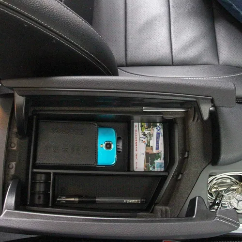 Vista 4 de YIWANG - Caja central de almacenamiento para reposabrazos de Mercedes Benz ML GL GLE GLS