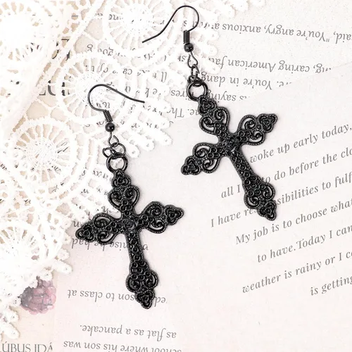 Vista 4 de Sacina Aretes de cruz gótica, aretes negros, aretes góticos, aretes góticos, joyería de cosstume, aretes de Halloween, regalo gótico de joyería