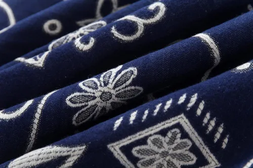 Vista 7 de Poncho con flecos, con estampado vintage, estilo retro, a la moda, para mujer. Capa, chal.