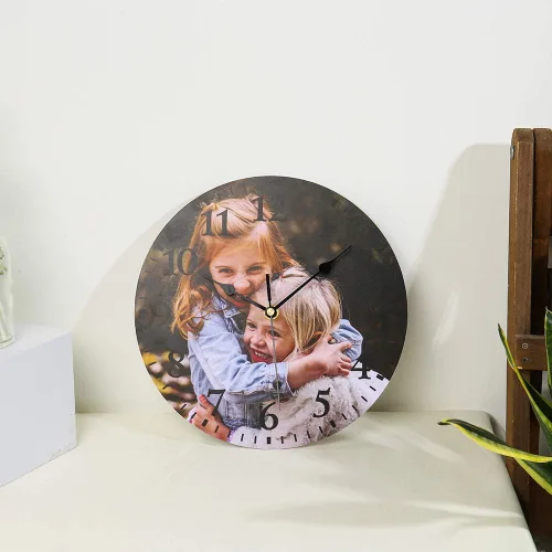 Vista 4 de Reloj personalizado con marcos familiares, decoración de pared, multifoto, grabado con nombre y fecha, relojes digitales inusuales de madera