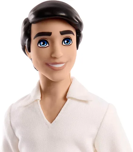 Vista 3 de Mattel Disney Princess Toys, Prince Eric Posable Muñeca de moda con traje exclusivo, inspirado en la película de La Sirenita